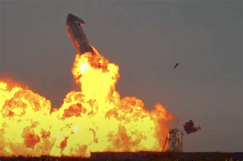 SpaceX rocket explodes on ground after seemingly successful flight ...