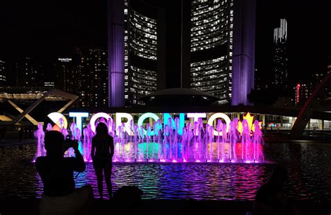 Photo of the Day: TORONTO Sign | UrbanToronto