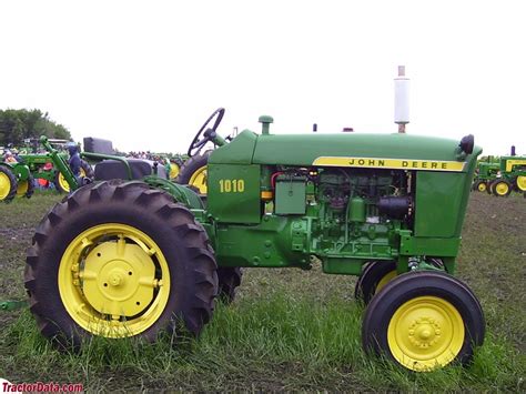 TractorData.com John Deere 1010 tractor photos information