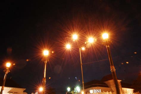 cahaya lampu by ngoprekpoto on DeviantArt