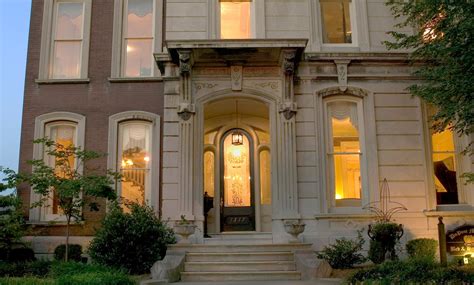 Louisville KY Bed and Breakfast - DuPont Mansion Historic B&B