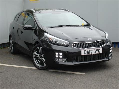 Kia Ceed Black - KIA Ceed Review