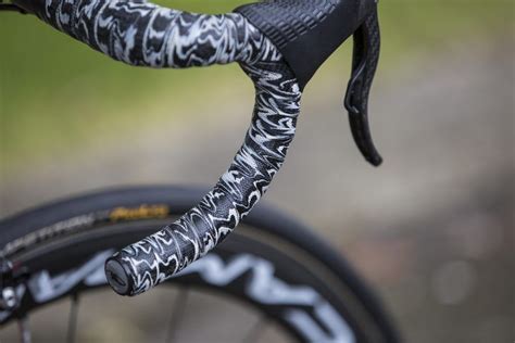 The best handlebar tape 2024, and how to wrap it | Cycling Weekly