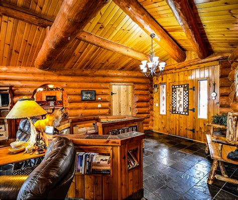 Log Cabin Decorating and Rustic Decor