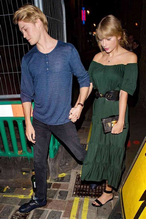 Taylor Swift and Joe Alwyn Hold Hands on Date Night in London