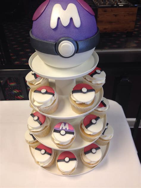 Pokemon master ball cake | Pokemon cake, Cake, Pokemon birthday cake