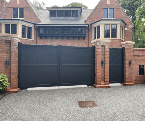 Aluminium Gates | Driveway Gates | The Expert Gate Company