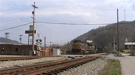 CSX 202 At 98th Street Crossing In Marmet, West Virginia - YouTube