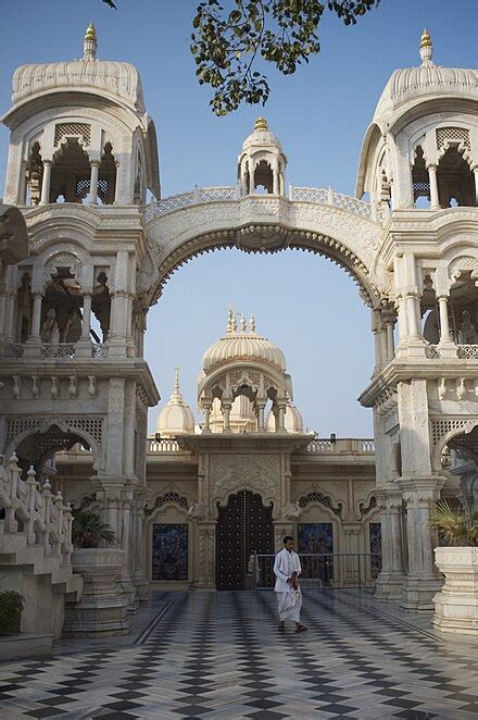 ISKCON Temple, Vrindavan - Wikiwand