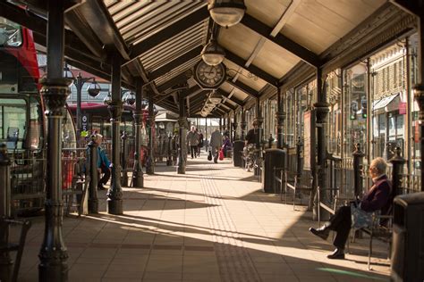 Bus Stations Free Stock Photo - Public Domain Pictures