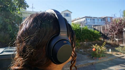 Sony WH-1000XM3 vs Sony WH-1000XM4: which over-ear headphones are best ...