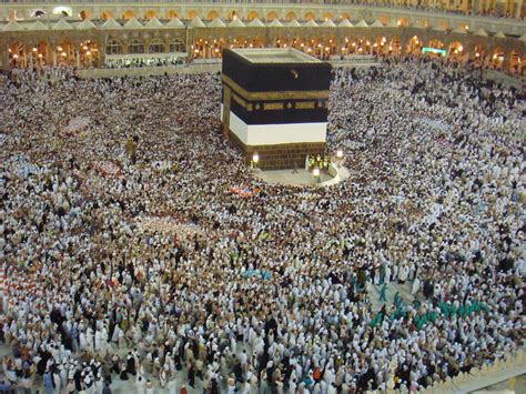 Hajj 2008 | Hundreds throng around the Kaaba at the start of… | Flickr