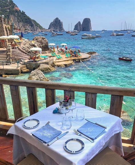 Breathtaking Views: Top Restaurants in Capri