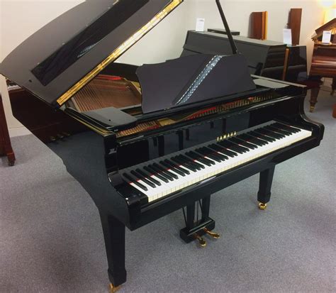 Yamaha G3 Black Gloss Grand Piano (1979)