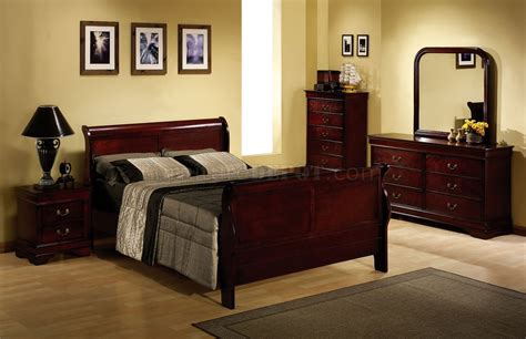 Rich Cherry Finish Louis Philippe Bedroom w/Elegant Sleigh Bed