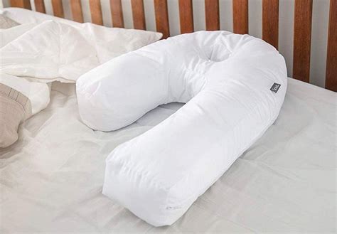 8 Best Hypoallergenic Pillows Reviewed in Detail (Fall 2023)