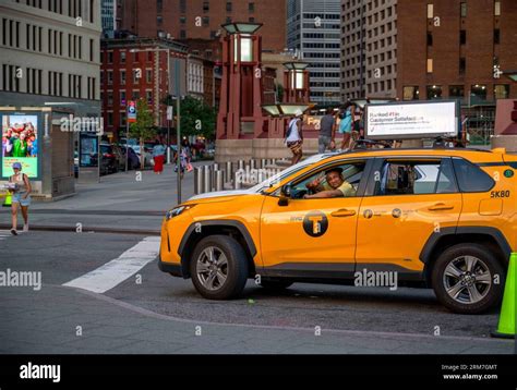 Taxi driver new york hi-res stock photography and images - Alamy