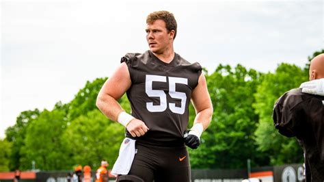 #BrownsCamp Daily: Ethan Pocic steps into first-team center role