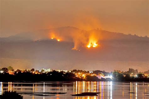 Battle rages against Chile forest fires one week in | Borneo Bulletin Online