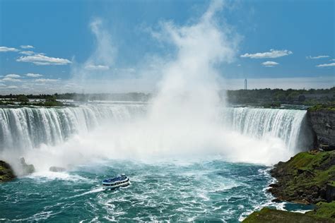 Maid of the Mist | Clifton Hill, Niagara Falls Canada