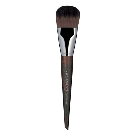 Make Up For Ever Foundation Brush Large (59108) – Camera Ready Cosmetics