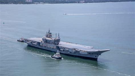 Historical Day! Indian Navy gets indigenous aircraft carrier. Joins ...