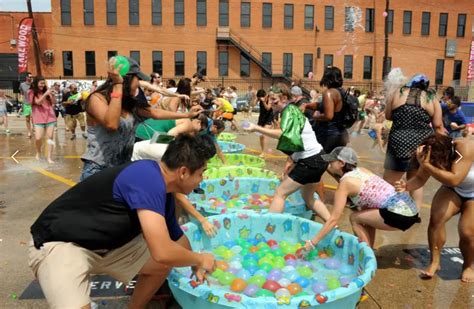 Water Balloon Toss Game: Rules and How to Play - Group Games 101