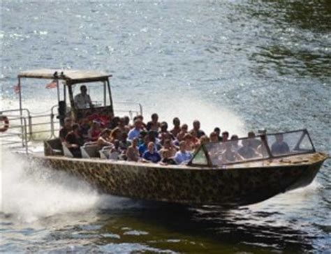 Wisconsin Dells Boat and Duck Tours - Dells Army Ducks