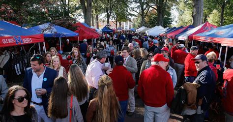 Ole Miss tailgating: 9 things to know before bringing food to the Grove ...