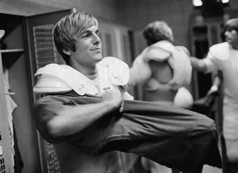 Actor Mark Harmon - UCLA - 1972 : r/OldSchoolCool