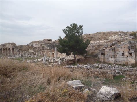 Aphrodisias. | Ancient ruins, Natural landmarks, Pamukkale