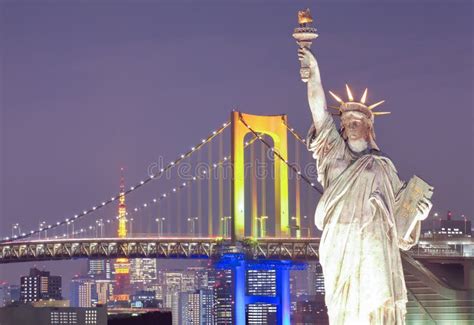 Rainbow Bridge and Tokyo Tower Landmark Stock Photo - Image of district, cityscape: 51710106