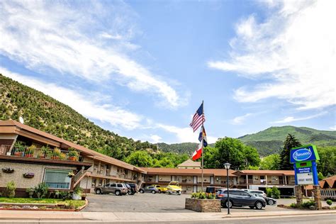 Glenwood Springs Inn: 2019 Room Prices $65, Deals & Reviews | Expedia