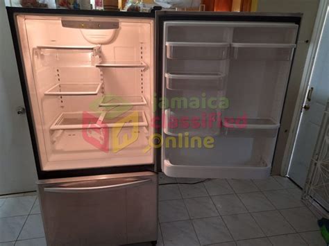 Whirlpool Gold Refrigerator for sale in Portmore St Catherine - Appliances