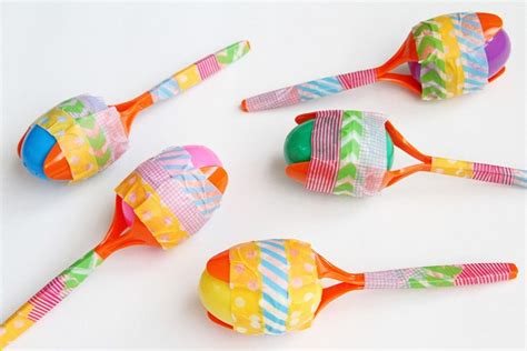 Easy DIY Maracas Craft | Maracas craft, Diy musical instruments ...