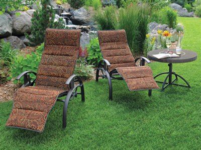 Finding The Best Outdoor Recliner: Reviewing The Top 5 - Best Recliners