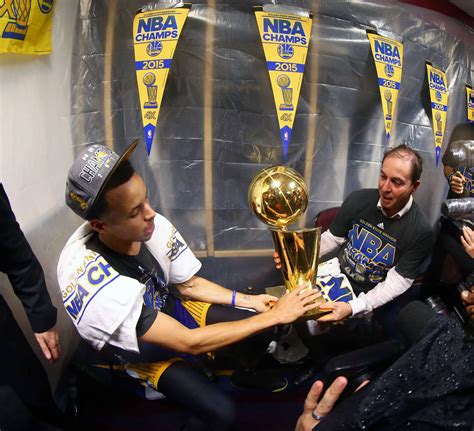 Warriors win, ending a 40-year gap that ranks as the longest in NBA history – The Tico Times ...