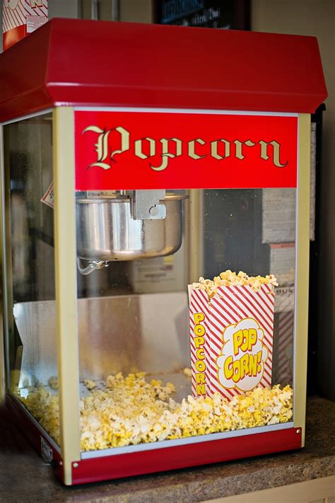 7 Best Commercial Popcorn Machines [UPDATED] » LeelaLicious