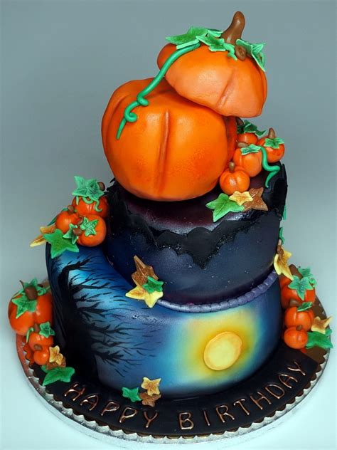 London Patisserie: Halloween Birthday Cake - Halloween Party in London