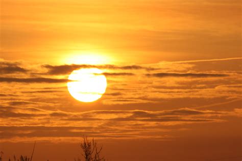 File:Sunrise DUS.JPG - Wikimedia Commons