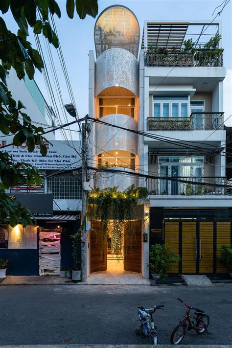 Tube Houses: 15 Projects Reinterpreting the Narrow Vietnamese ...