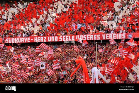 FC Bayern Muenchen fans, south bank of the Allianz Arena, Munich ...