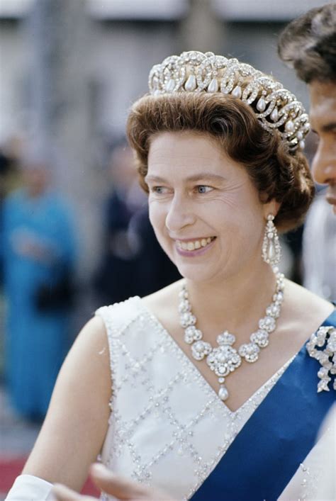 Grand Duchess Vladimir Tiara | The British Royal Tiaras | POPSUGAR ...