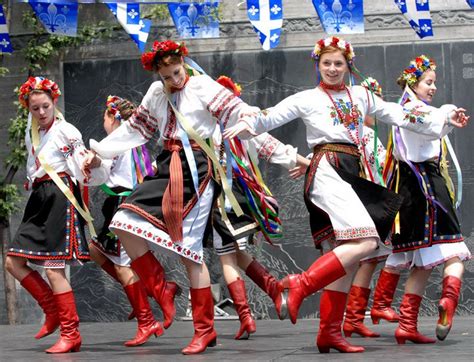 Ukrainian dancers | Ukraine, Ukrainian, Folk dance