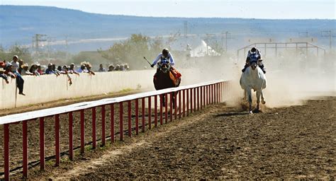 Magazine Life Durango: EXITOSAS CARRERAS DE CABALLOS EN CARRIL 2000