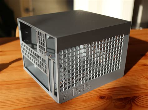 Fully Parametric 3D Printable Computer Case | eclecticc