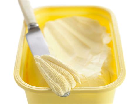 * Oasis Soft Whipped Margarine 4 Pound Tub