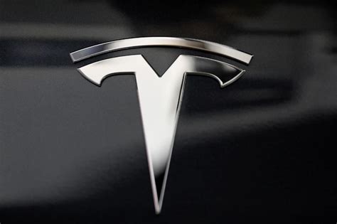 Oppenheimer maintains Tesla stock Perform rating amid demand concerns ...