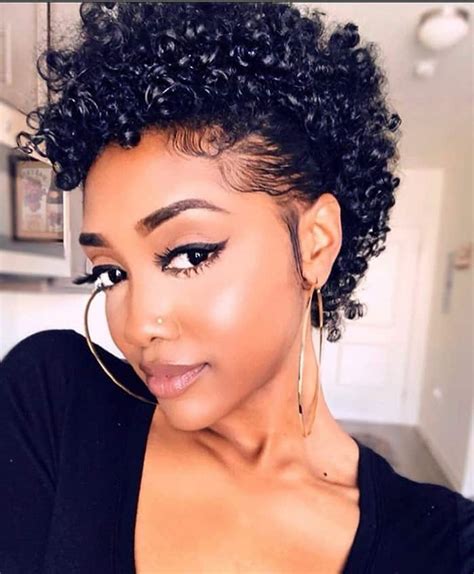 25 Cute short curly hairstyles for black women to try in 2020