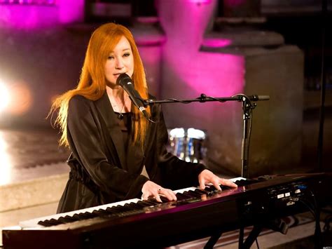 Image result for tori amos piano | Tori amos, Amos, Concert